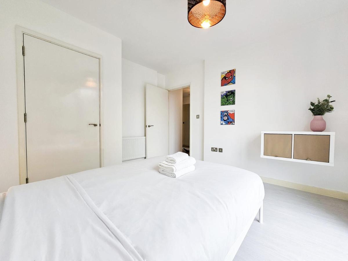 Centrally Located Spacious Flat Near Canary Wharf Londres Exterior foto