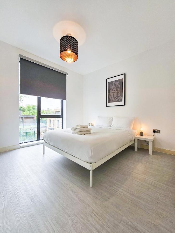 Centrally Located Spacious Flat Near Canary Wharf Londres Exterior foto