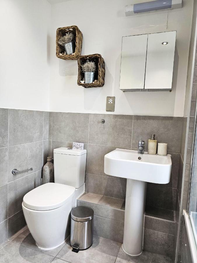 Centrally Located Spacious Flat Near Canary Wharf Londres Exterior foto