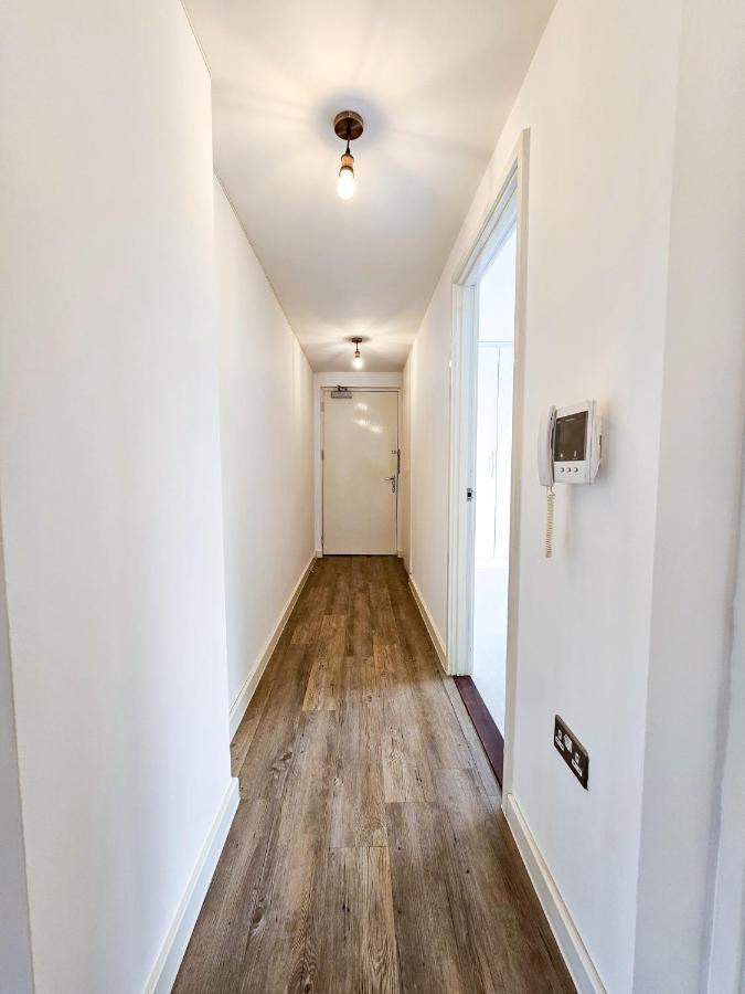 Centrally Located Spacious Flat Near Canary Wharf Londres Exterior foto