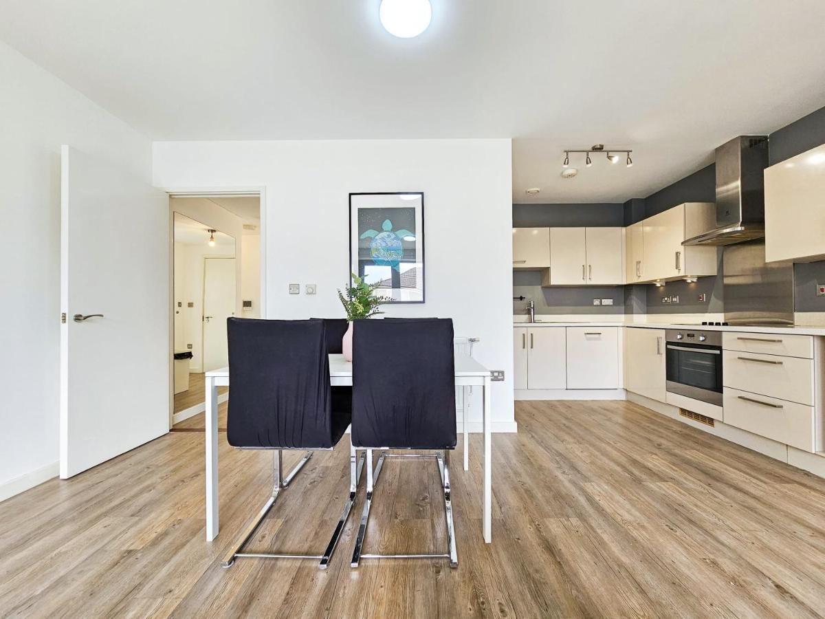 Centrally Located Spacious Flat Near Canary Wharf Londres Exterior foto